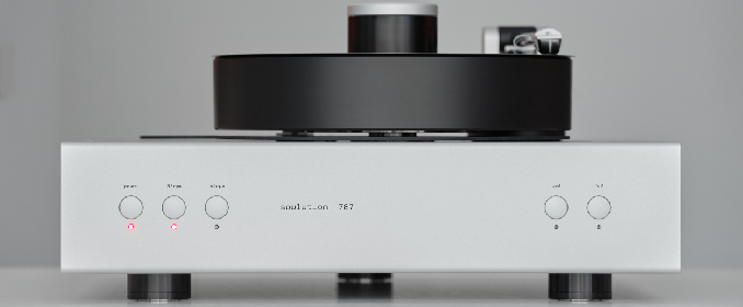 Soulution 787 Linear Tracking Reference Turntable Moves Differently